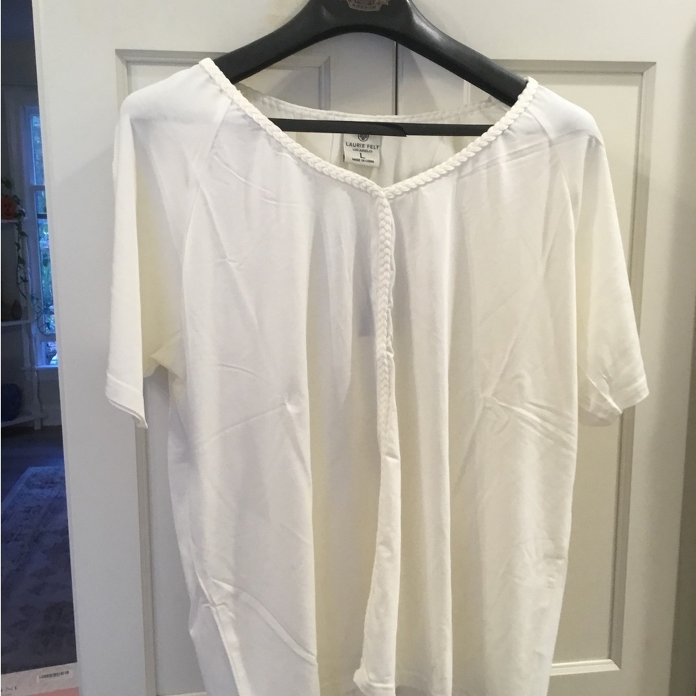 Laurie Felt White V-Neck Top Size Large NWT - Picture 3 of 5